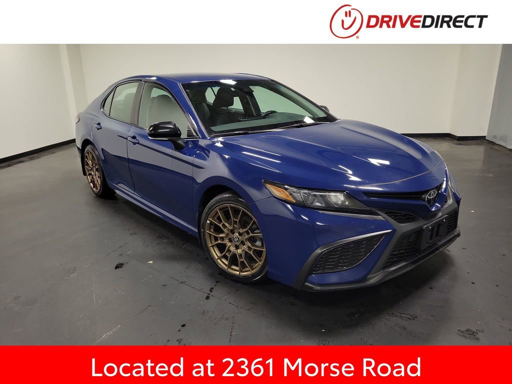 Used 2024 Toyota Camry SE FWD image 1