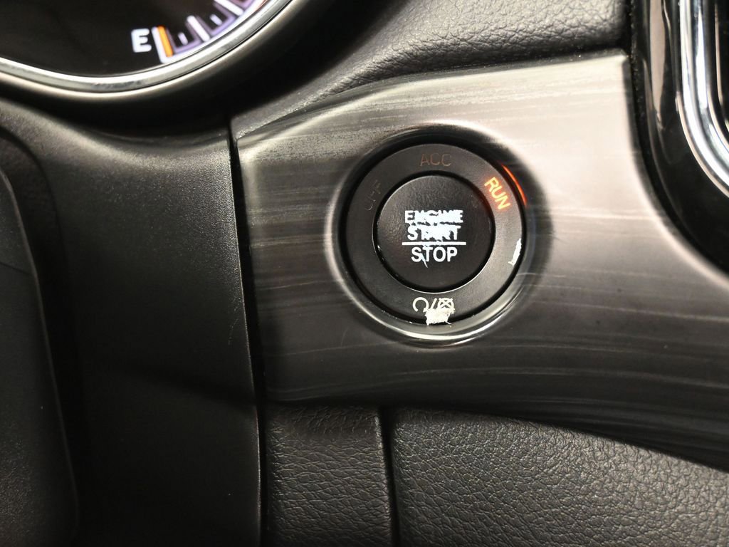 Used 2020 Jeep Grand Cherokee Altitude image 28