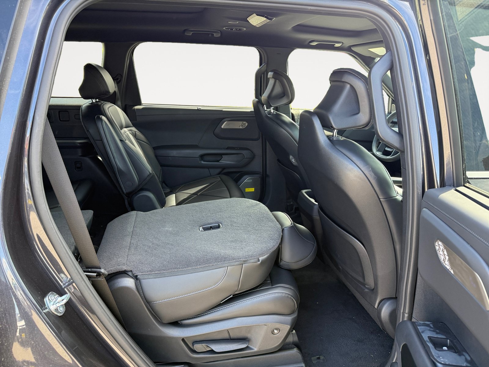 New 2027 Kia Telluride SX w/ Towing Package FWD image 19