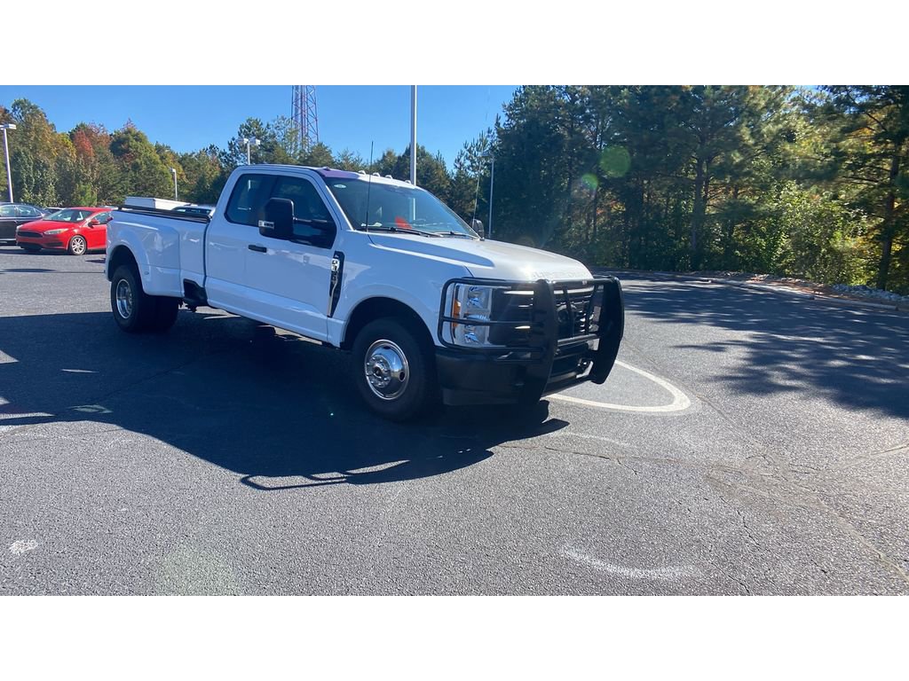 Used 2023 Ford F350 XL image 28