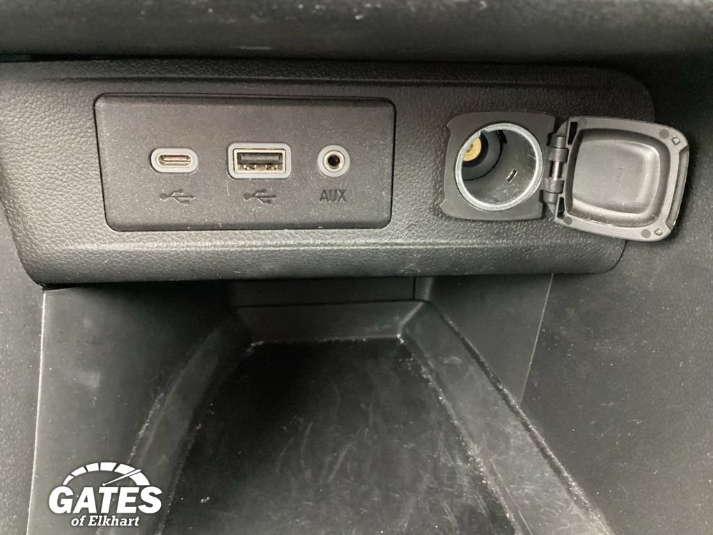 Used 2023 Buick Encore GX Preferred w/ Cold Weather Comfort Package FWD image 20