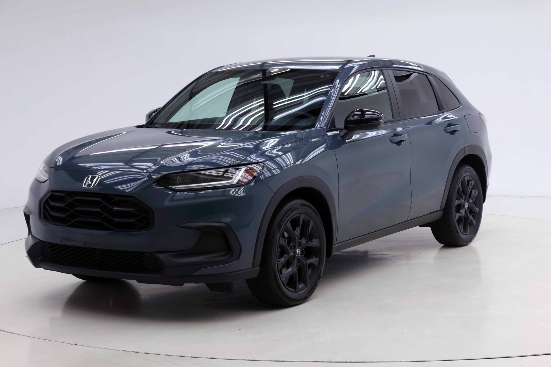 Certified 2025 Honda HR-V Sport image 1