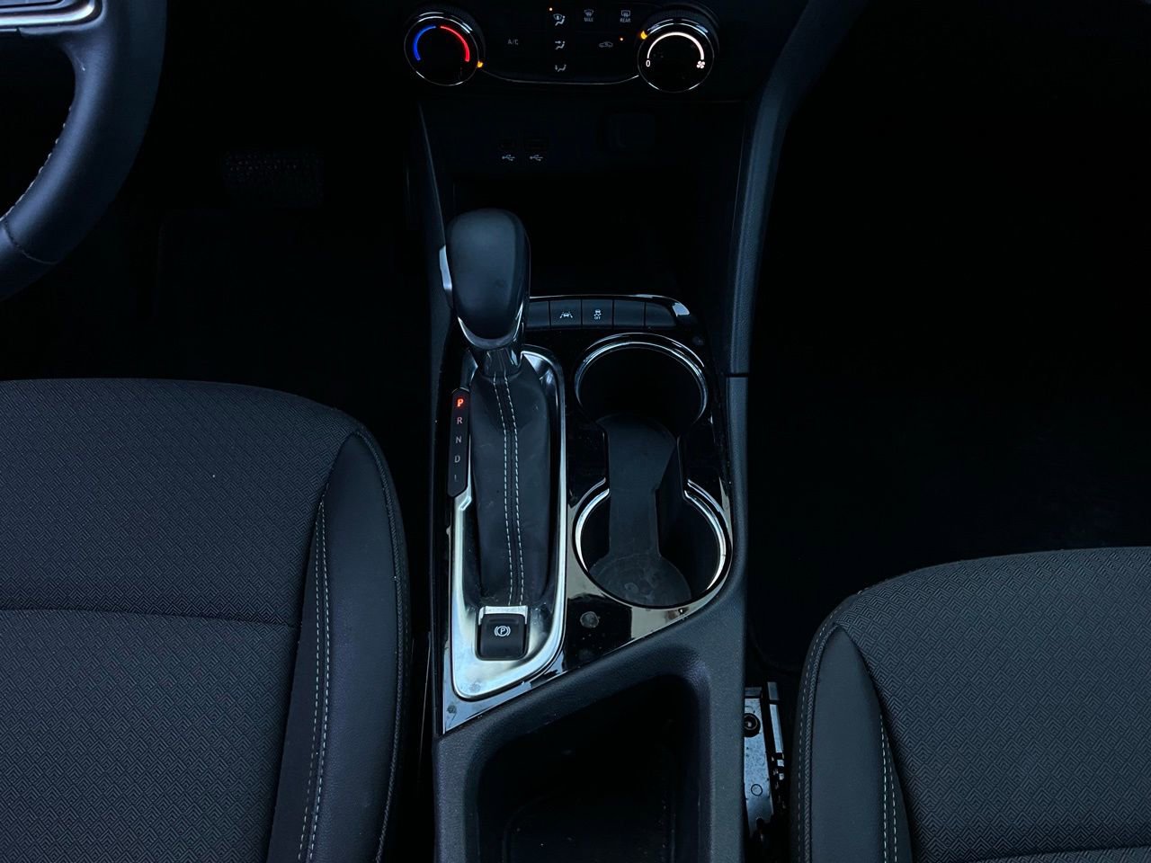 Used 2025 Buick Encore GX Preferred image 13