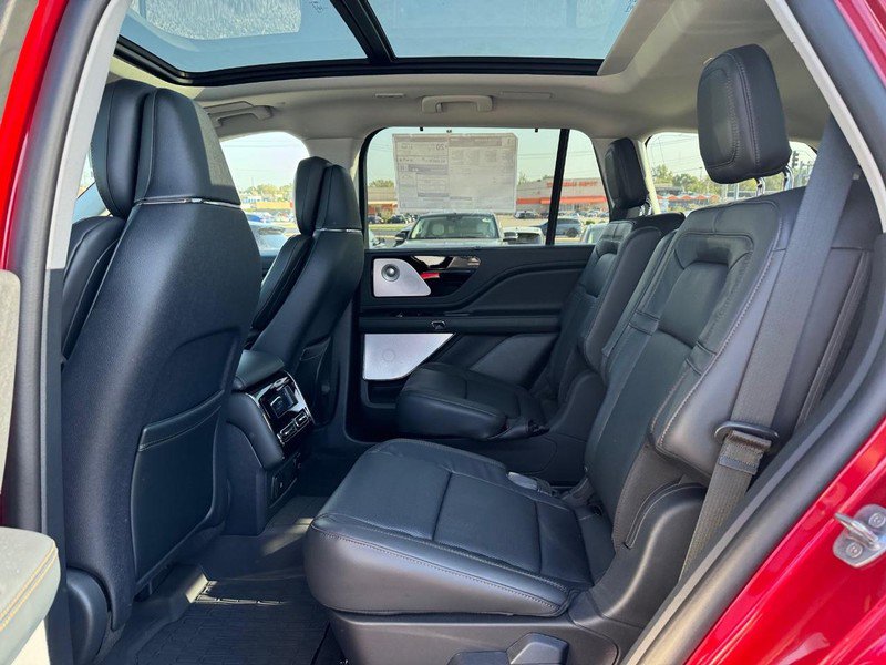 New 2025 Lincoln Aviator Reserve w/ Equipment Group 201A AWD/4WD image 10