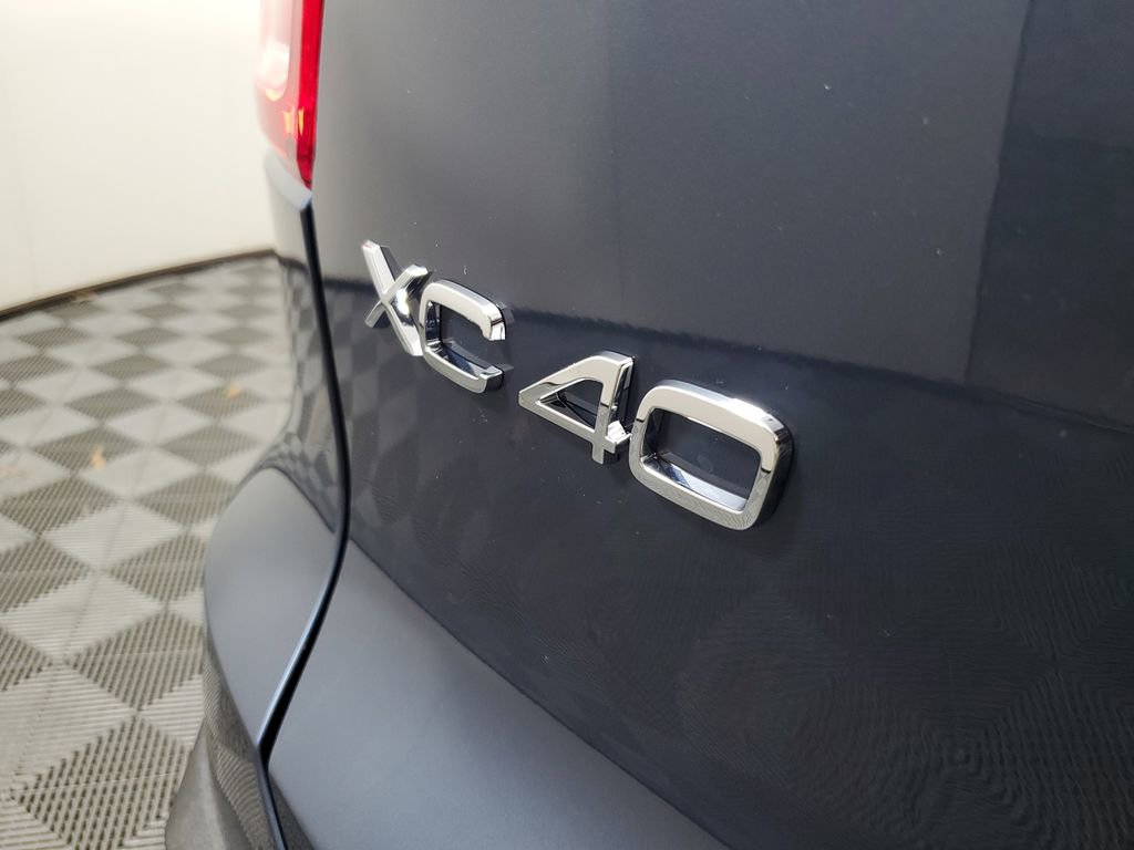 New 2026 Volvo XC40 B5 Core image 8