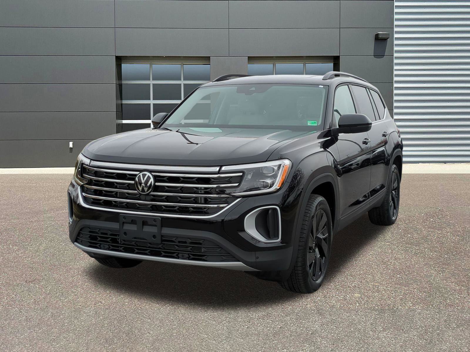 New 2026 Volkswagen Atlas SEL Premium R-Line AWD/4WD image 3