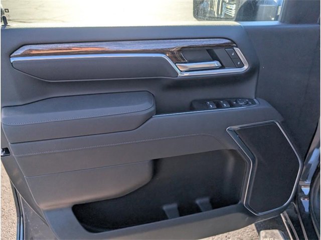 New 2026 GMC Sierra 3500 SLE w/ SLE Value Package image 17