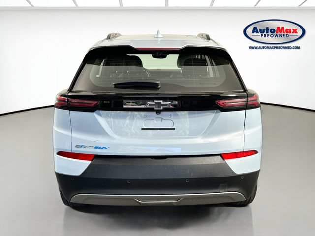 Used 2023 Chevrolet Bolt EUV Premier w/ Sun & Sound Package FWD image 8