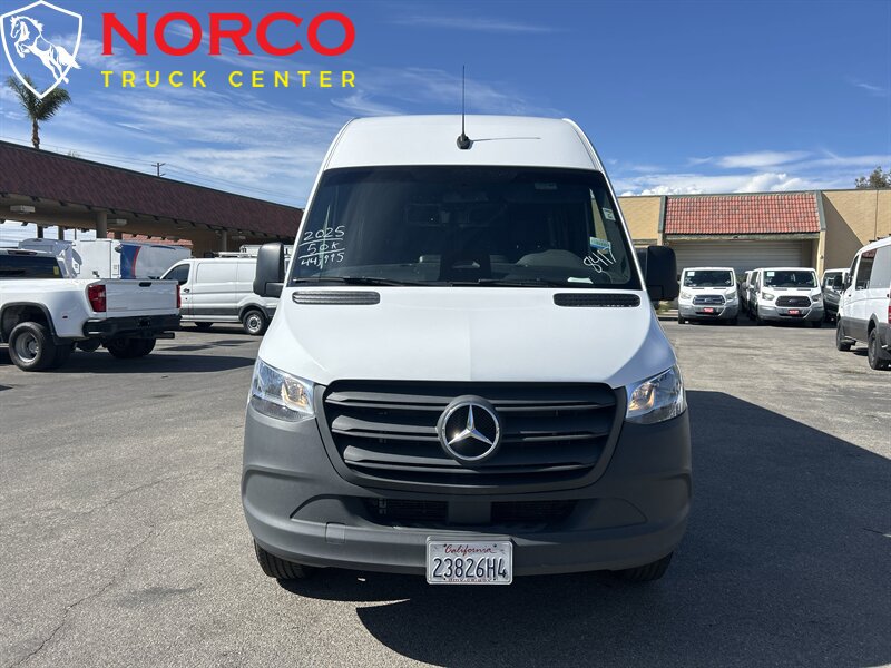 Used 2025 Mercedes-Benz Sprinter 2500 image 3