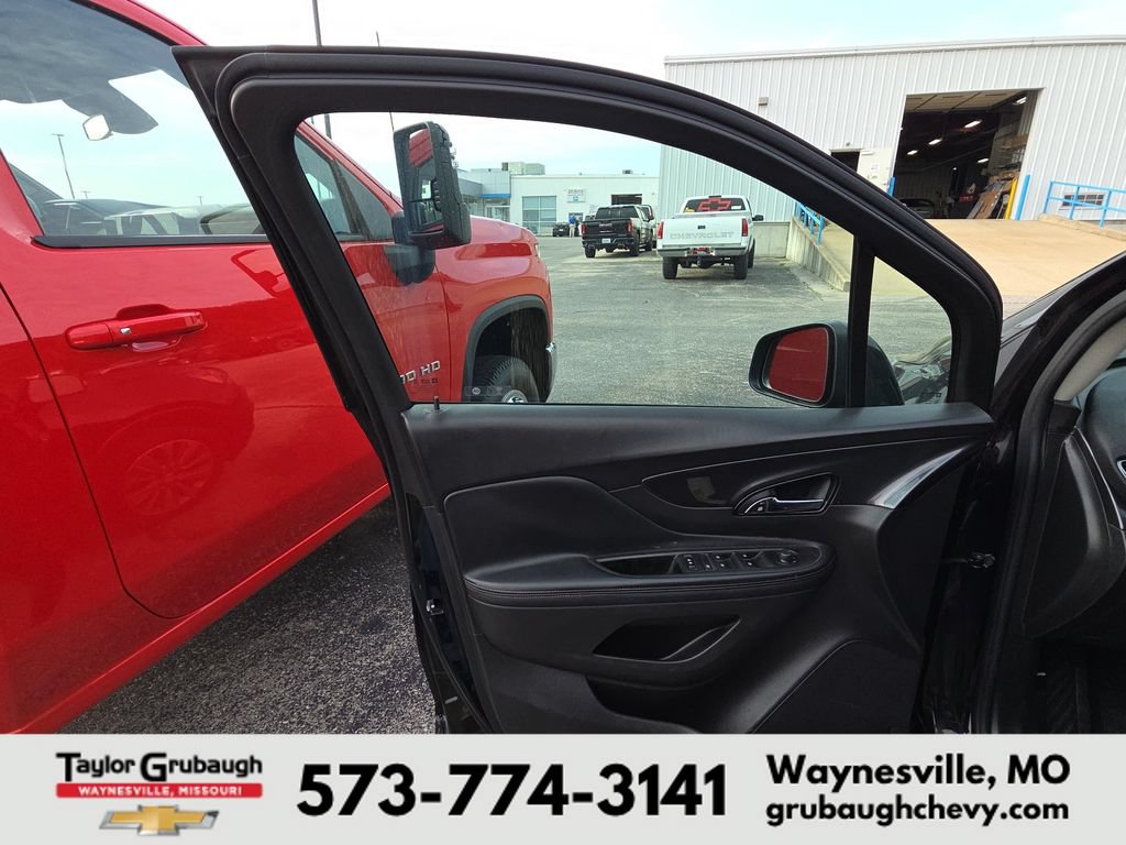 Used 2019 Buick Encore Preferred w/ Safety Package FWD image 7