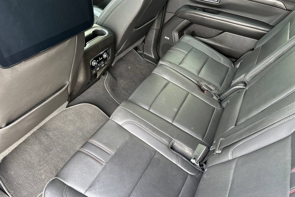 Used 2023 Chevrolet Tahoe RST AWD/4WD image 12