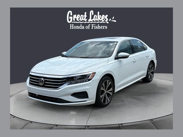 Used 2021 Volkswagen Passat 2.0T SE FWD image 1