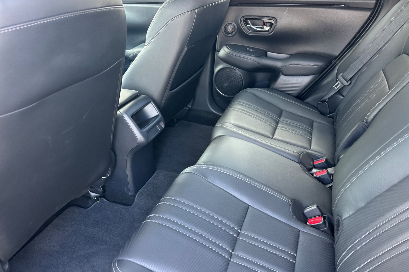 Certified 2024 Honda HR-V EX-L image 12