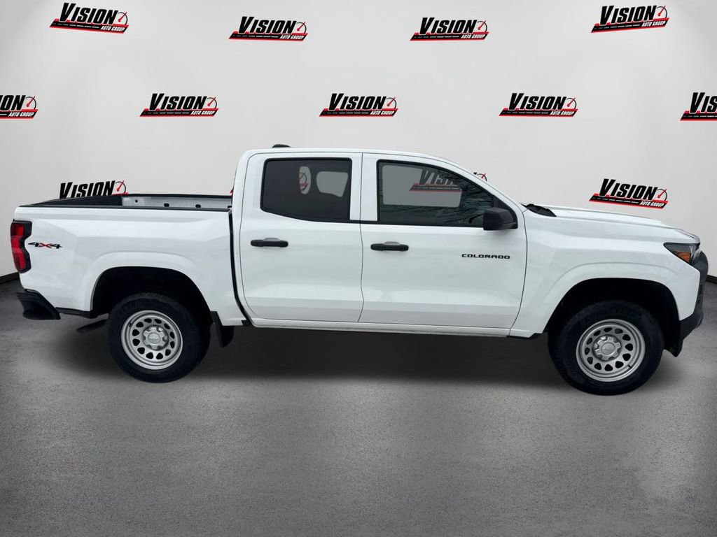 Used 2023 Chevrolet Colorado W/T image 4