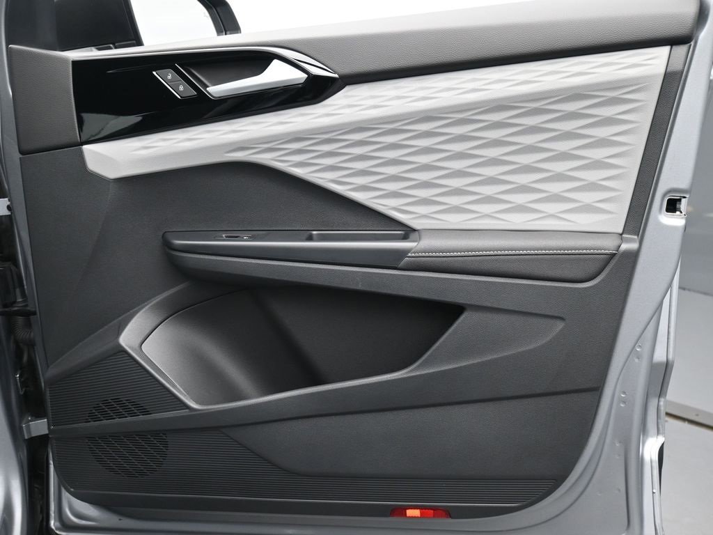 Used 2024 Volkswagen Taos S image 24