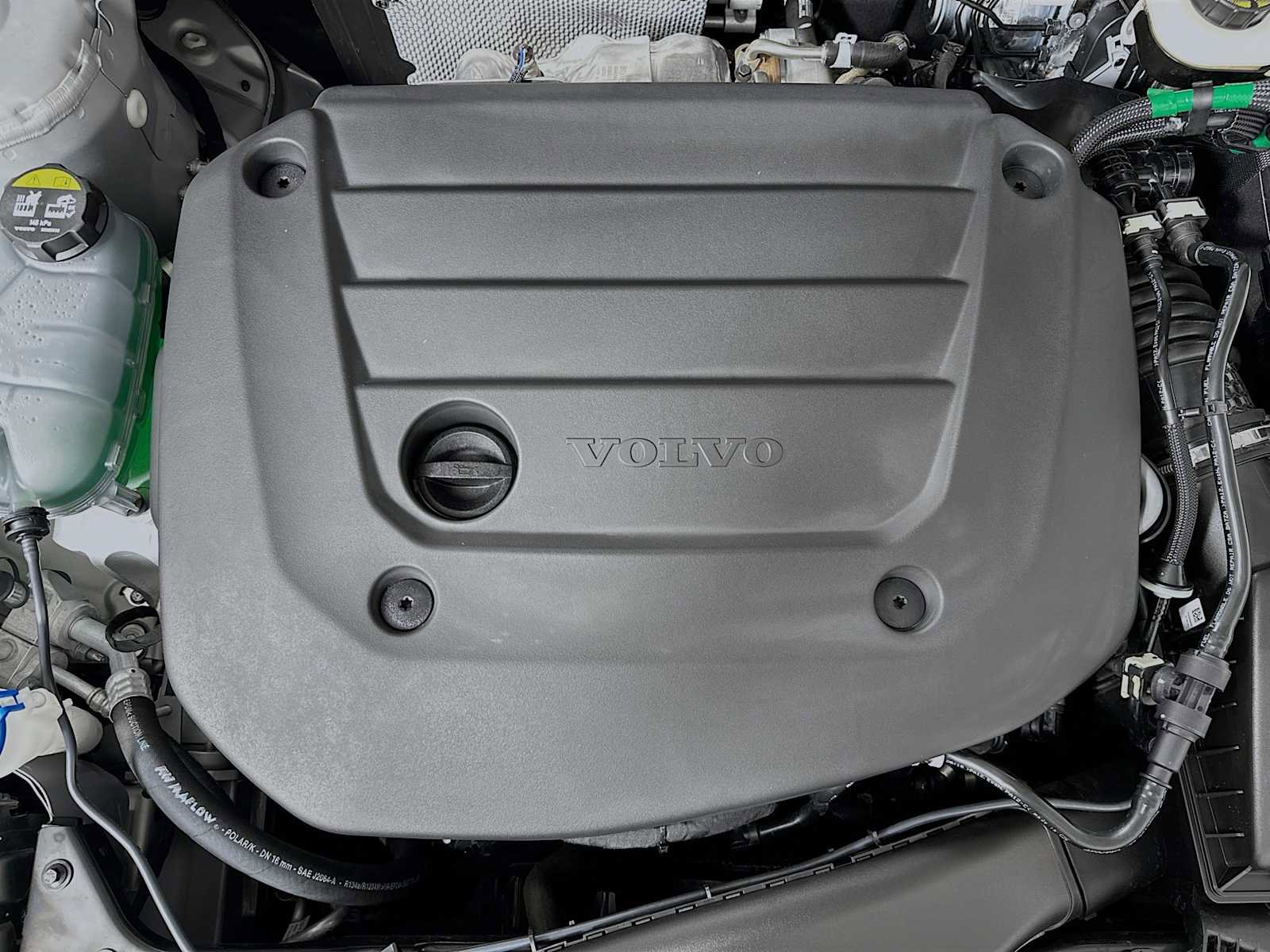 Used 2025 Volvo XC40 B5 Plus w/ Protection Package AWD/4WD image 29