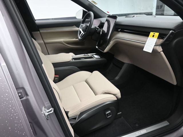 New 2026 Volvo EX90 Plus RWD image 25