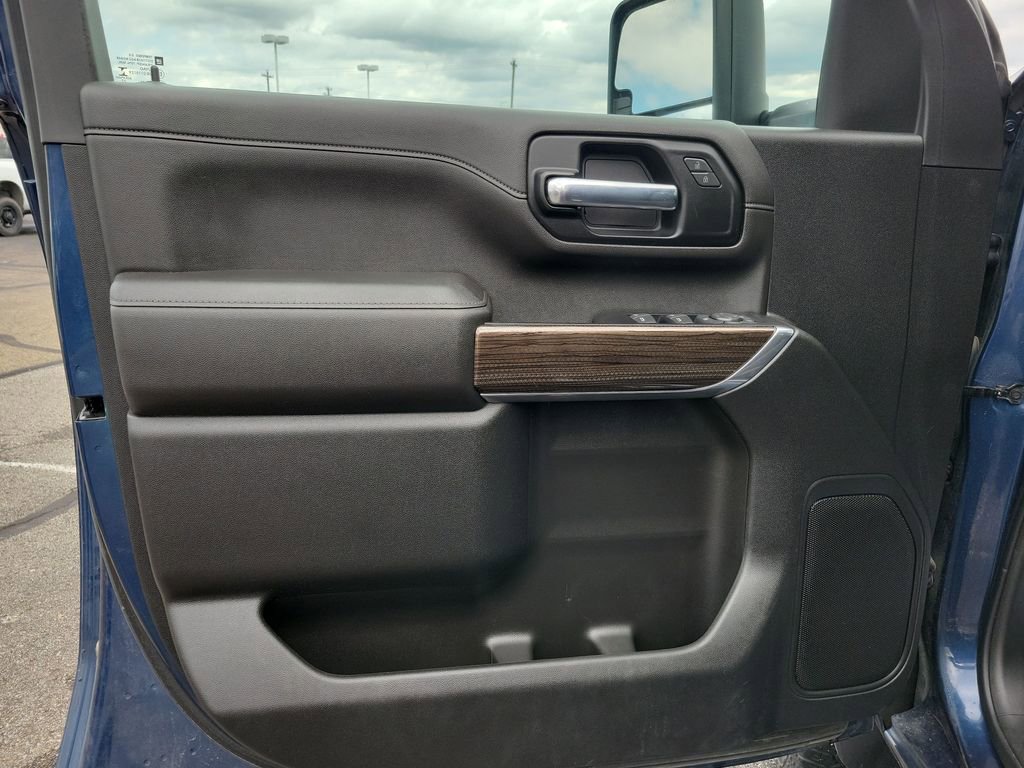 Used 2022 Chevrolet Silverado 2500 LT w/ Convenience Package image 38