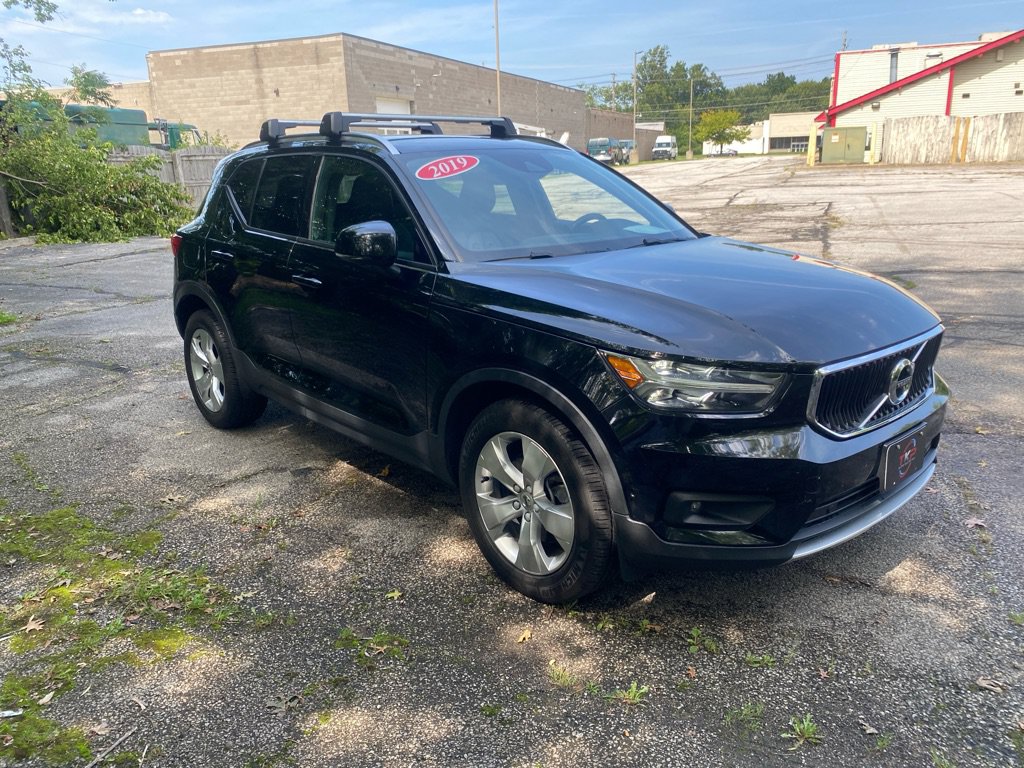 Used 2019 Volvo XC40 T5 Momentum AWD/4WD image 7