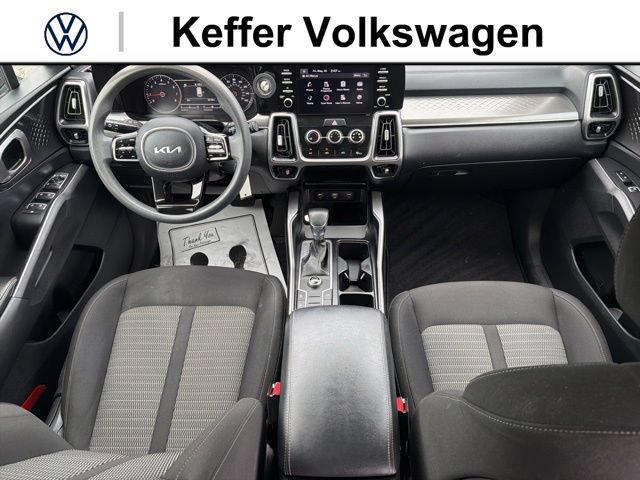 Used 2022 Kia Sorento LX FWD image 29
