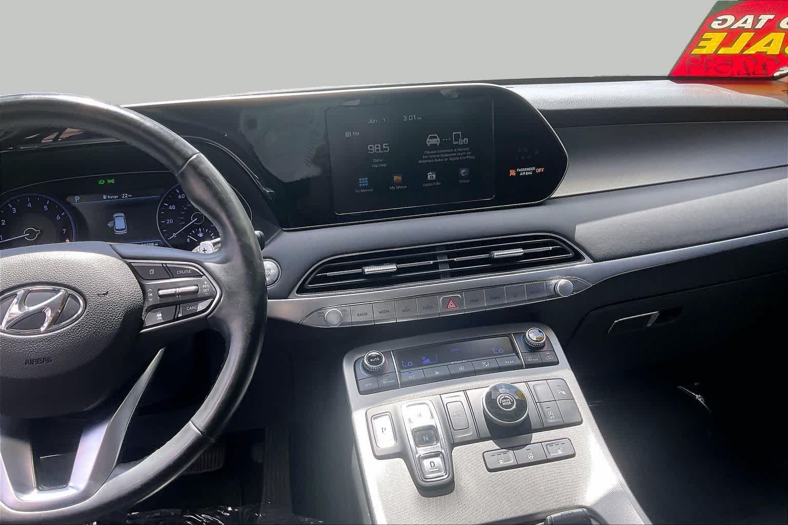 Used 2020 Hyundai Palisade SEL w/ Premium Package FWD image 7