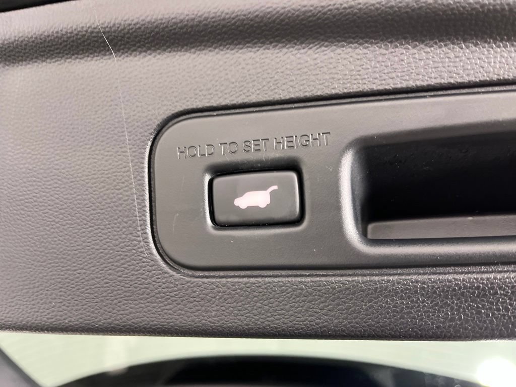 Used 2023 Acura MDX SH-AWD w/ Advance Package image 11