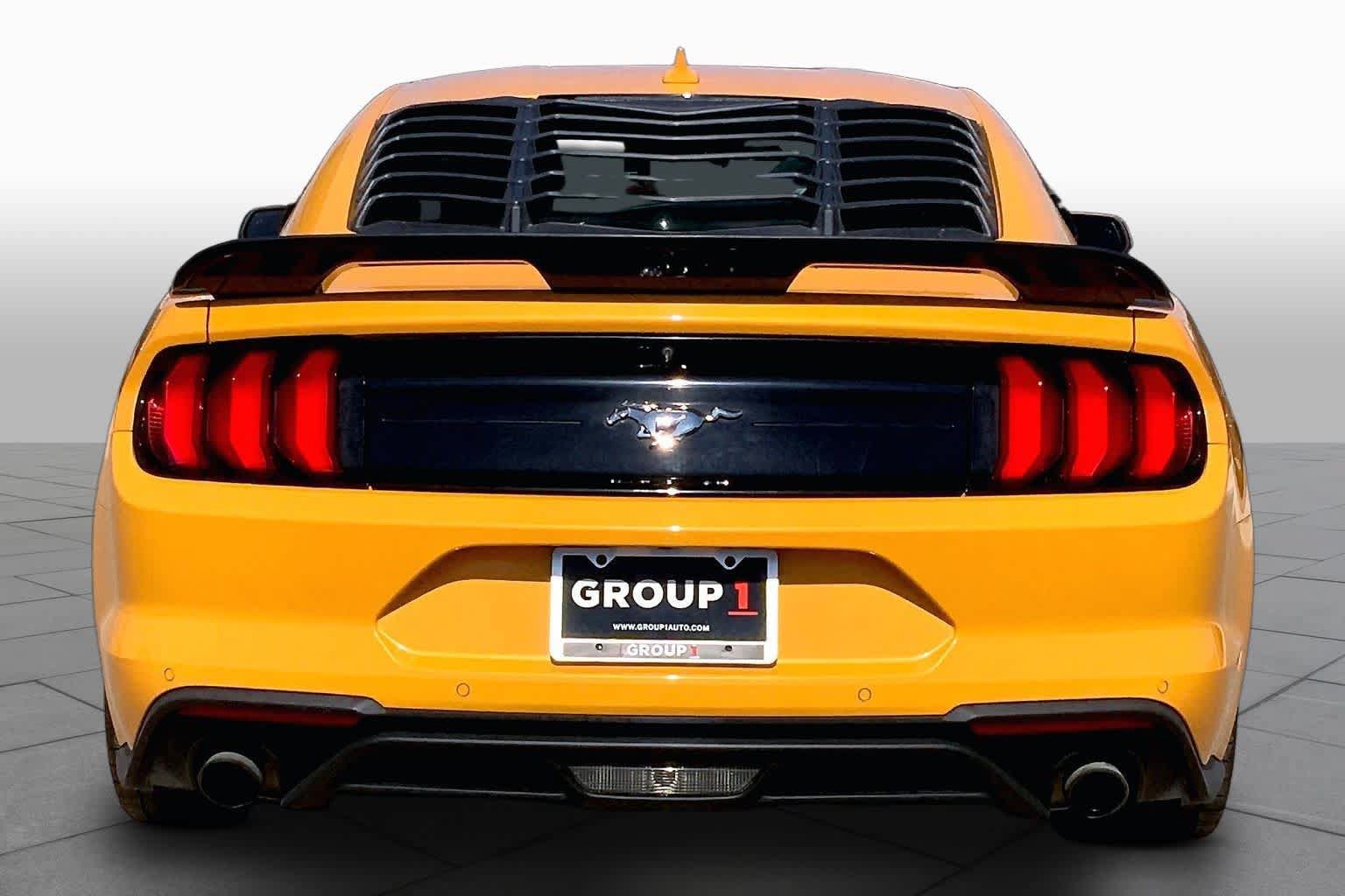 Used 2022 Ford Mustang GT w/ Equipment Group 101A RWD image 5