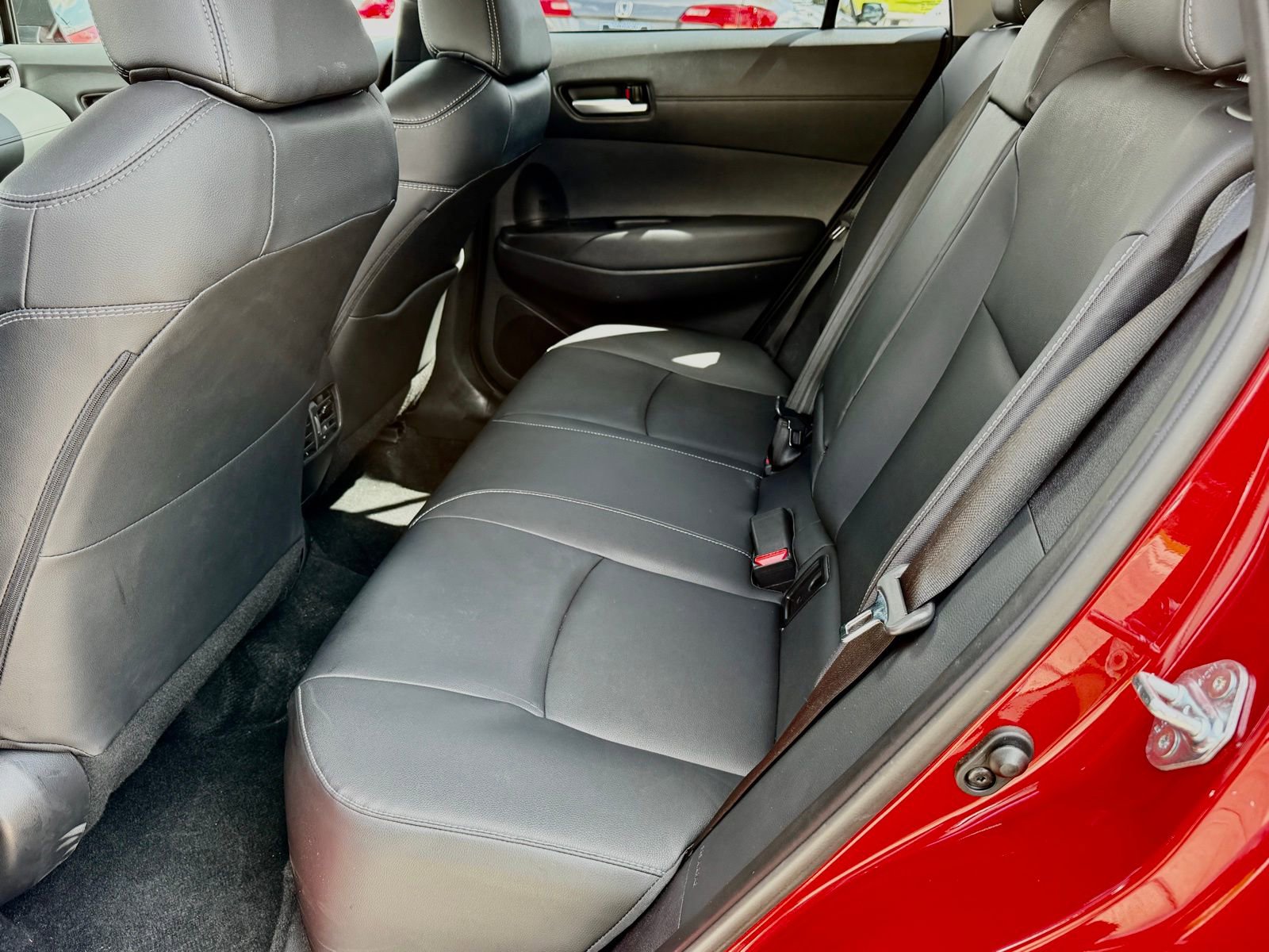 Used 2025 Toyota Corolla Cross XLE w/ Convenience Package FWD image 44