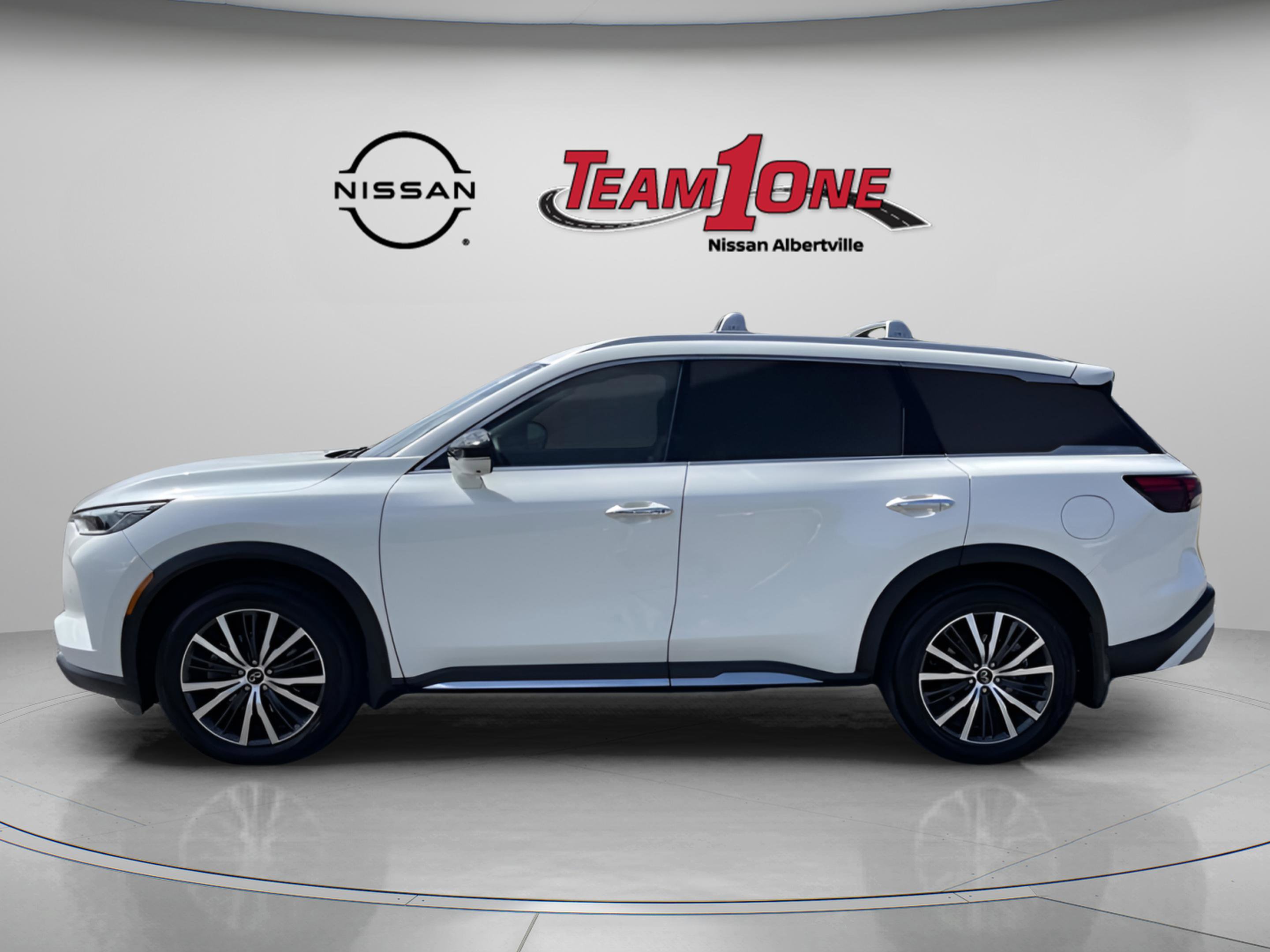 Used 2023 INFINITI QX60 Sensory w/ Vision Package image 5