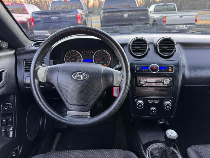 Used 2008 Hyundai Tiburon GS image 16