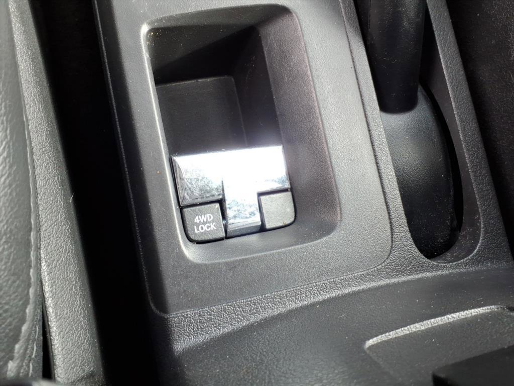 Used 2014 Jeep Patriot Limited w/ Sun/Sound Group image 25