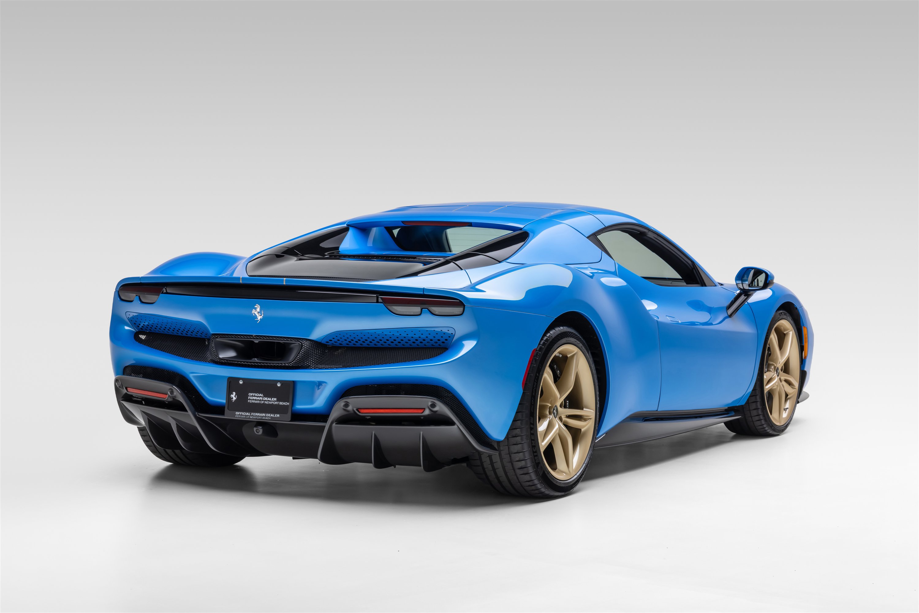 Used 2024 Ferrari 296 GTS RWD image 5