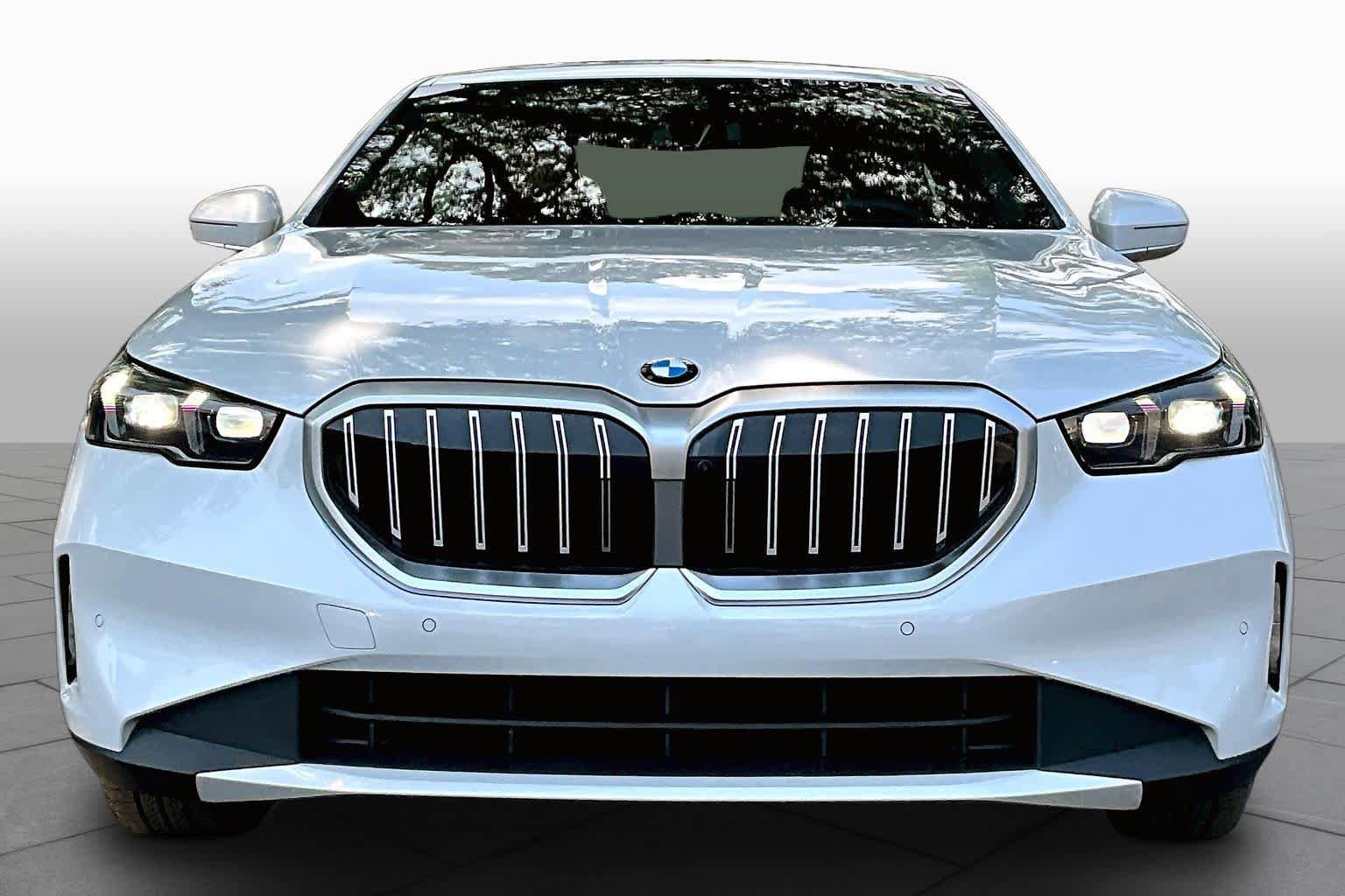 Certified 2026 BMW 530i RWD image 4