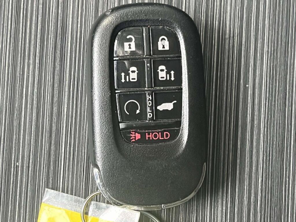 Used 2025 Honda Odyssey EX-L image 4