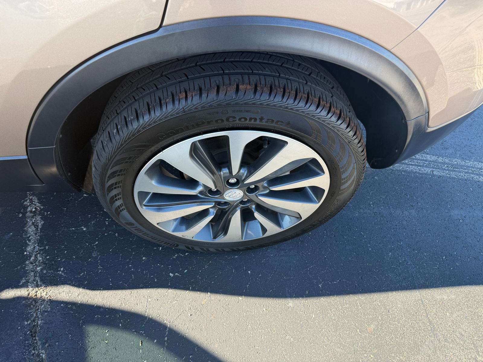 Used 2019 Buick Encore Essence image 15