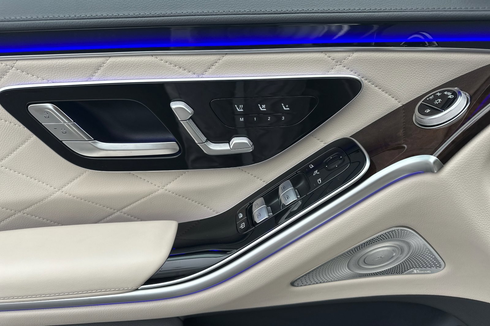 New 2026 Mercedes-Benz S 580 4MATIC Sedan image 11