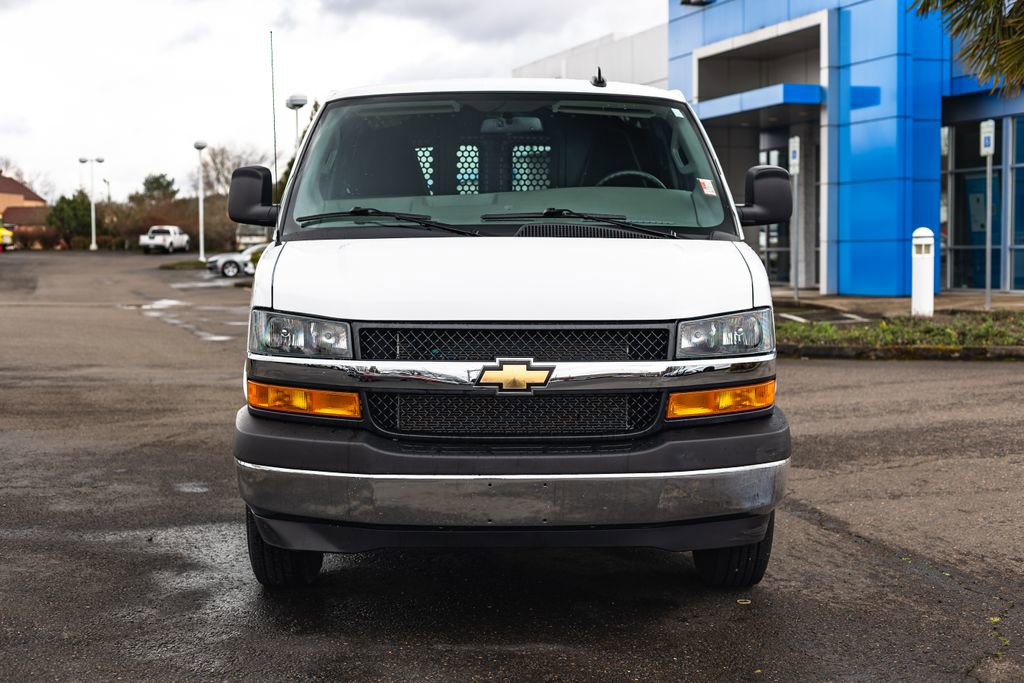 Used 2024 Chevrolet Express 2500 w/ Driver Convenience Package image 5