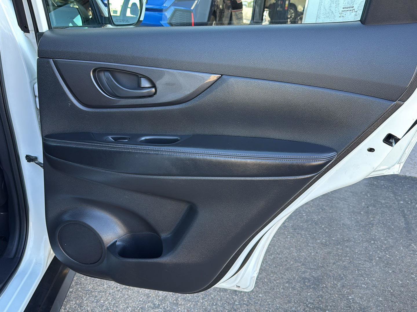 Used 2020 Nissan Rogue S FWD image 29