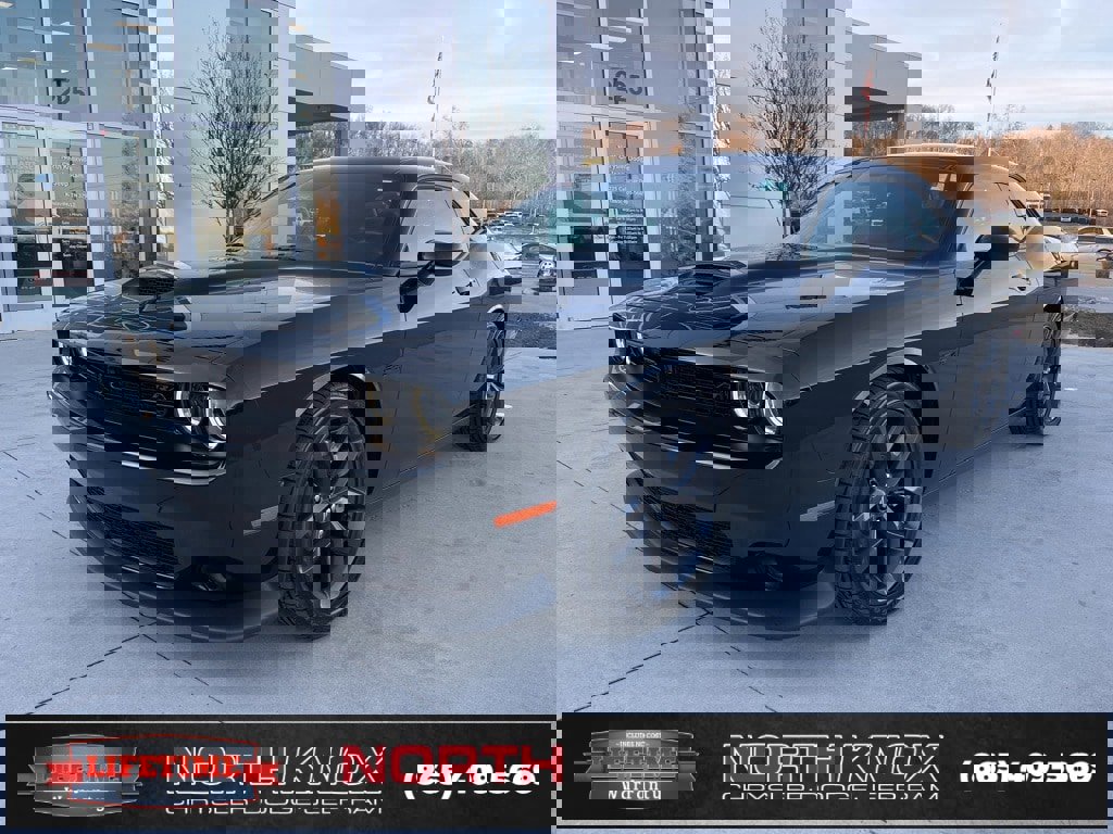 Used 2023 Dodge Challenger R/T w/ Blacktop Package image 1