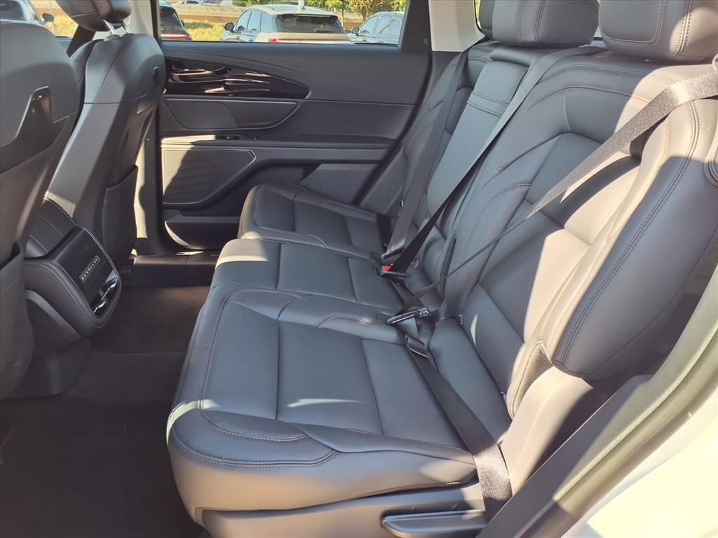 New 2026 Lincoln Nautilus Premier w/ Jet Appearance Package image 12