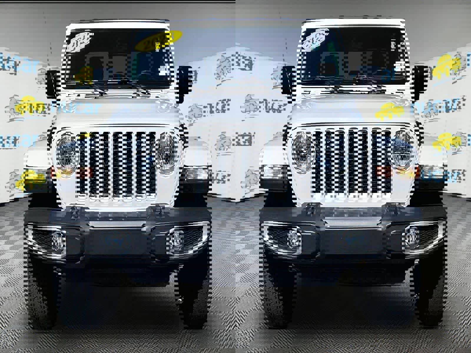 Used 2023 Jeep Gladiator Overland image 2