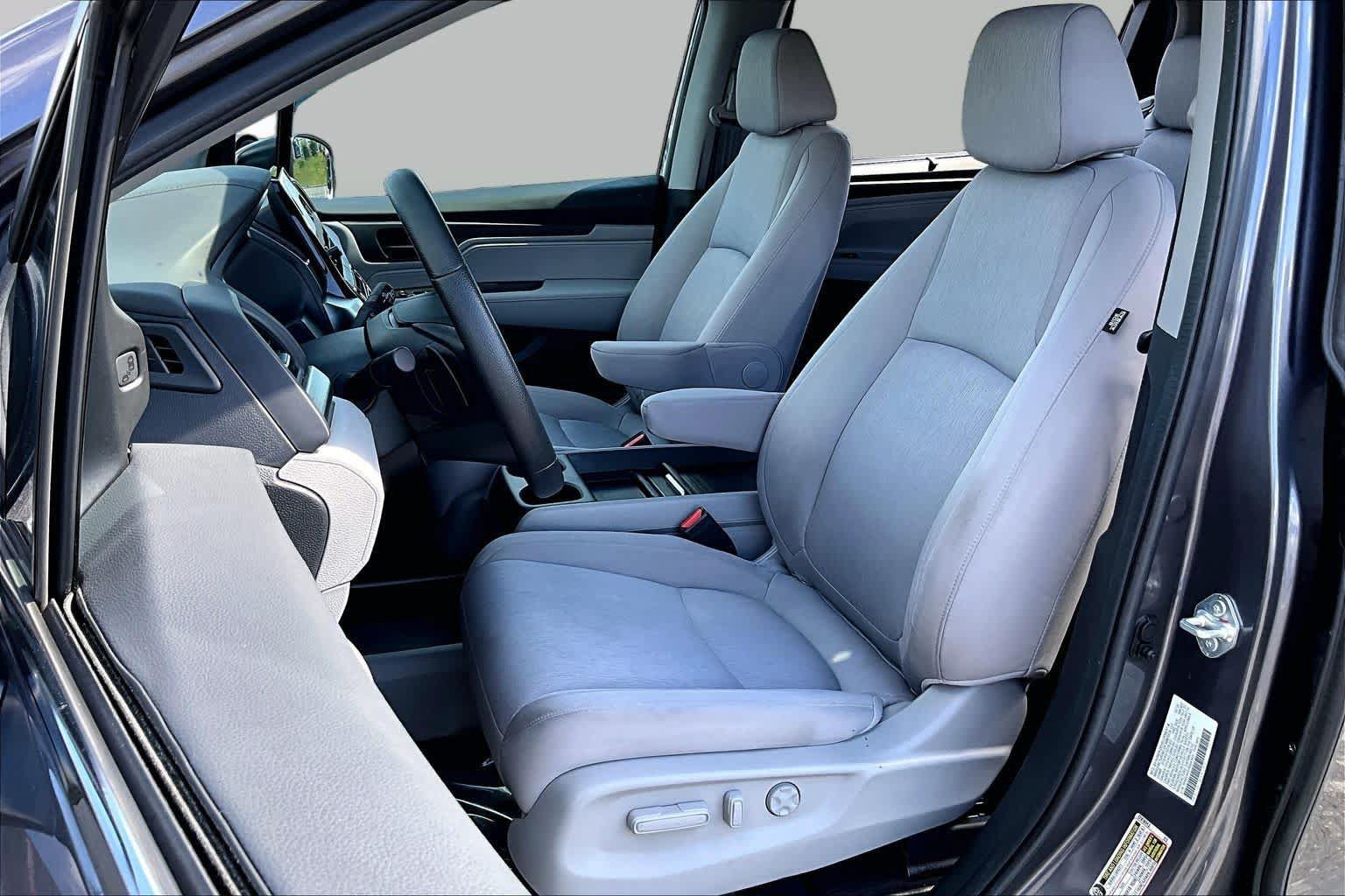 Used 2024 Honda Odyssey EX image 8