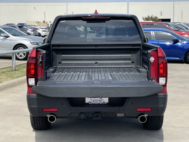 Certified 2025 Honda Ridgeline Black Edition image 28