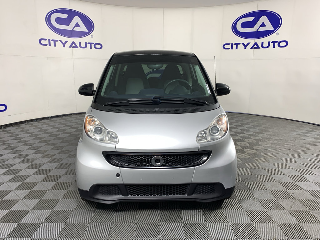 Used 2015 smart fortwo pure RWD image 9