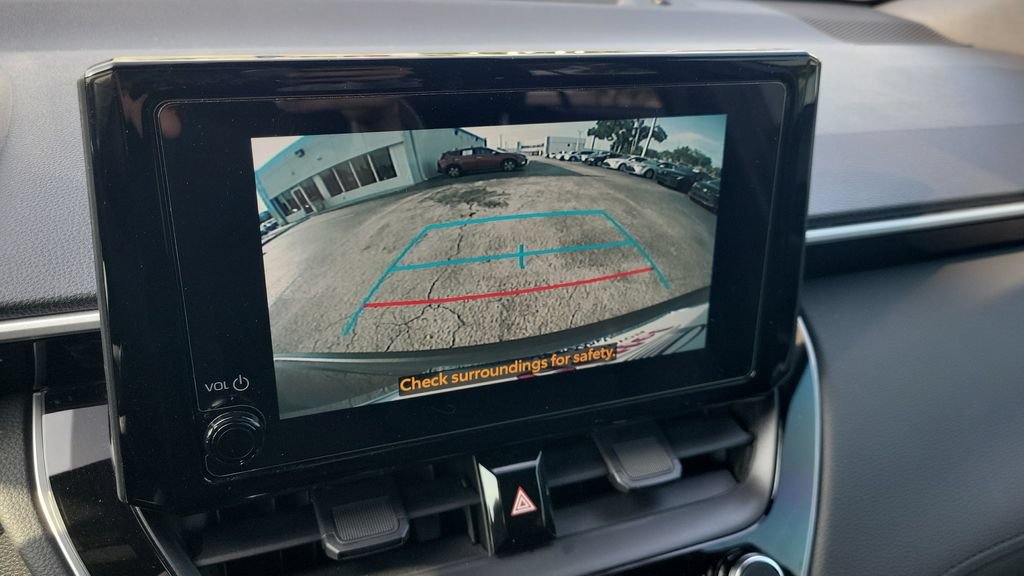 Used 2024 Toyota Corolla Cross AWD Hybrid image 17