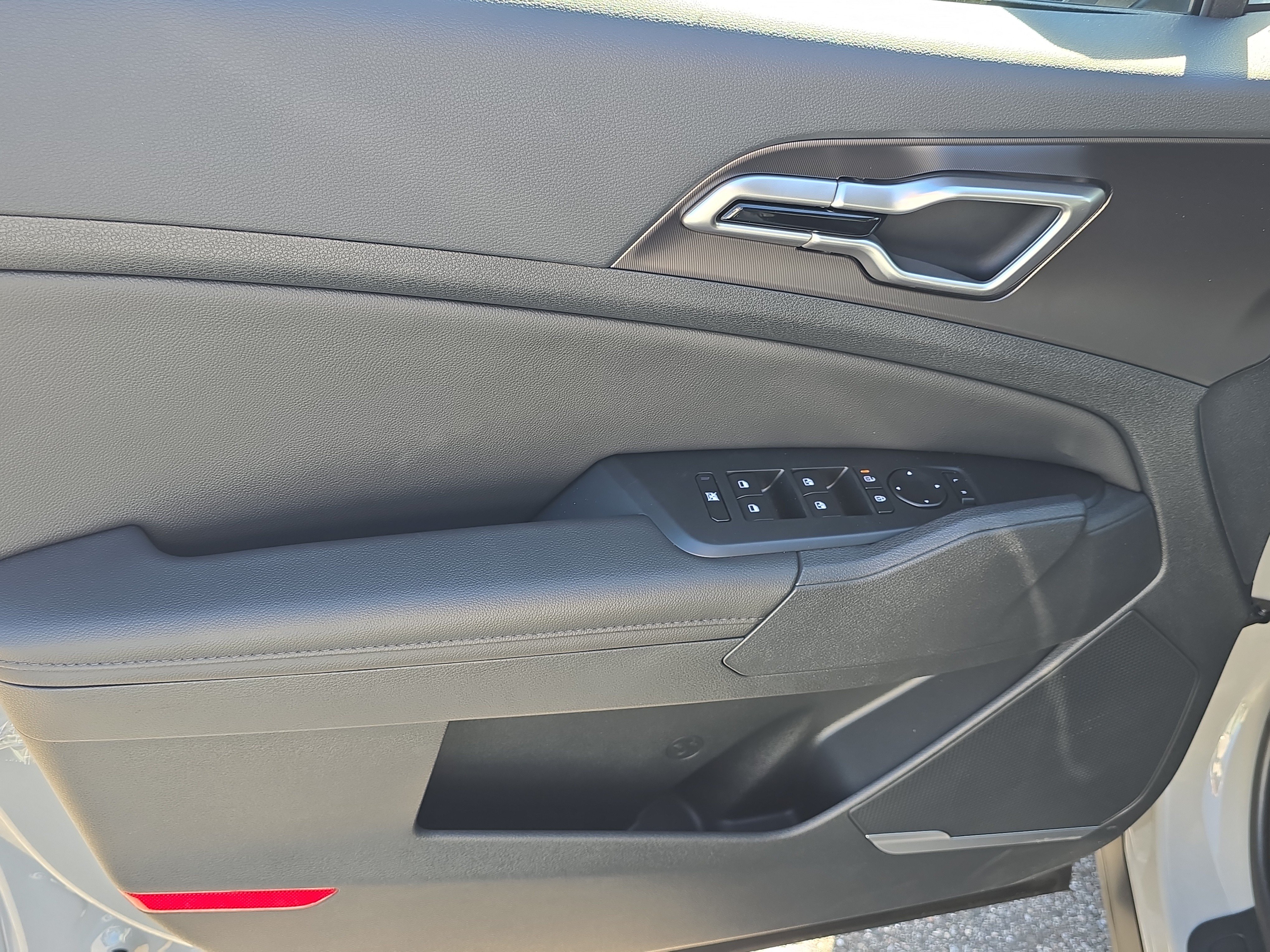 New 2027 Kia Sportage EX FWD image 18