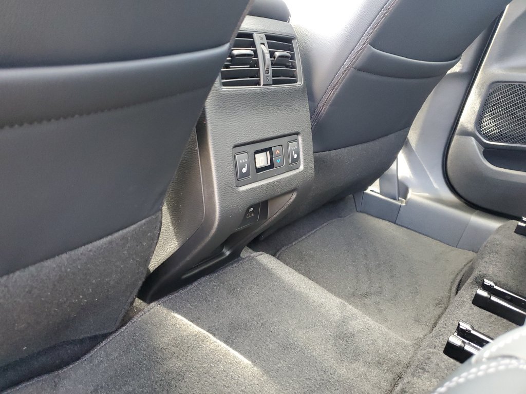 New 2026 Nissan Rogue Platinum AWD/4WD image 14