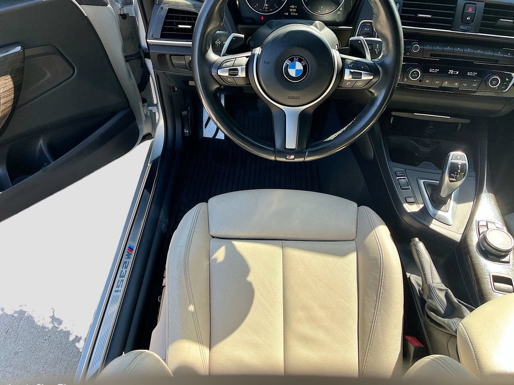 Used 2015 BMW M235i Convertible RWD image 22