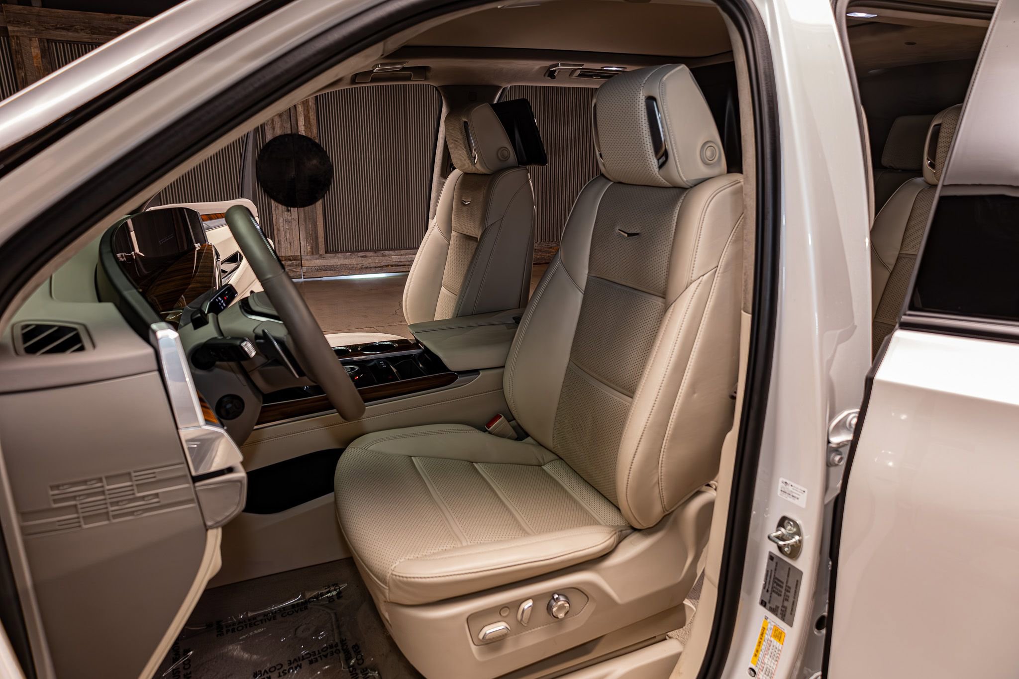 Used 2025 Cadillac Escalade Sport Platinum image 21