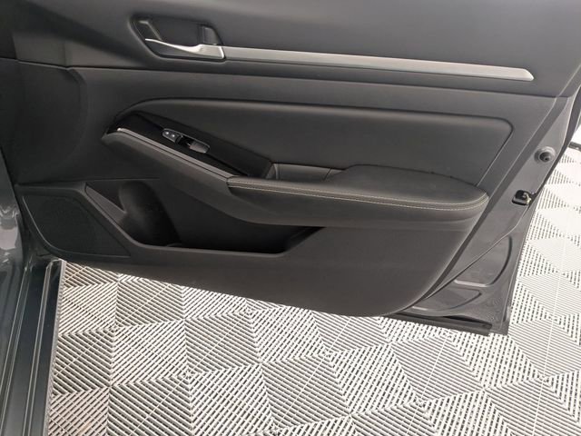 Used 2023 Nissan Altima 2.5 SV image 32